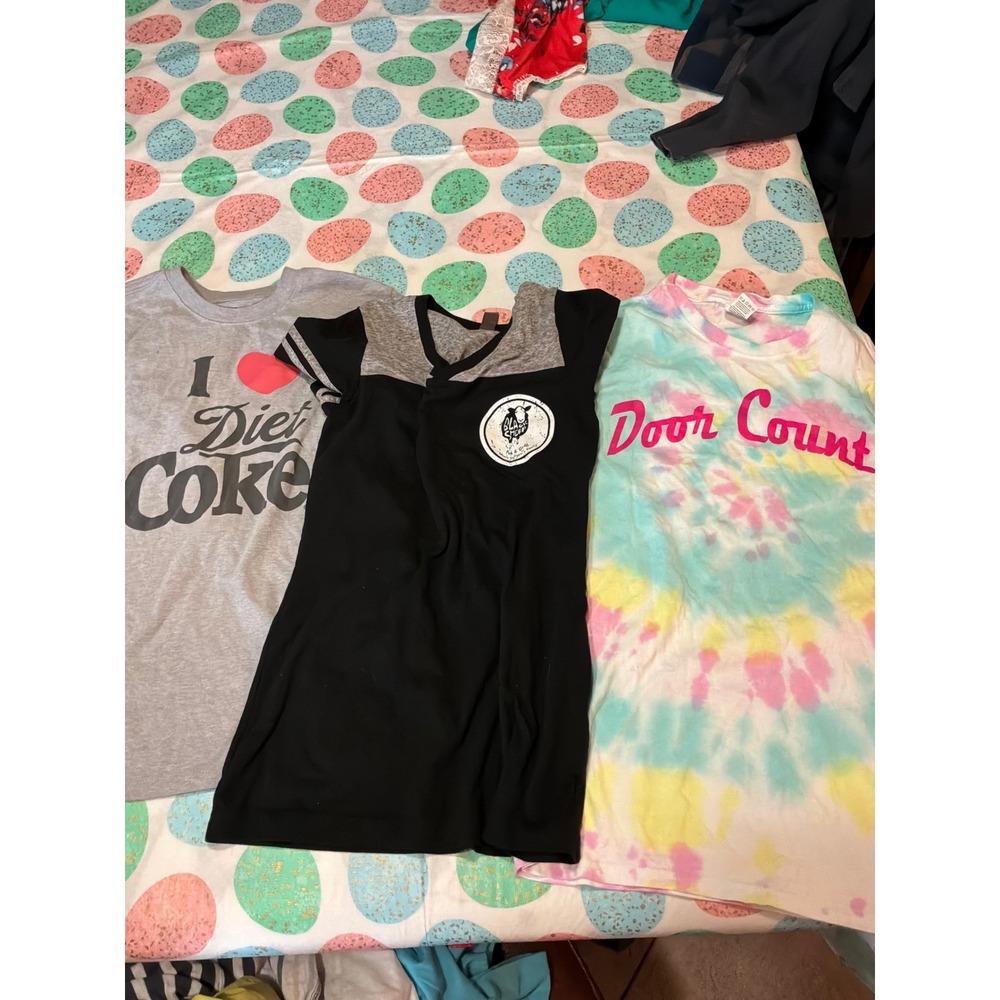 Lot of 3 Womens Graphic T-Shirts Diet Coke Door County Black Sheep Pub Small
